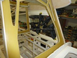 Fuselage construction (108)